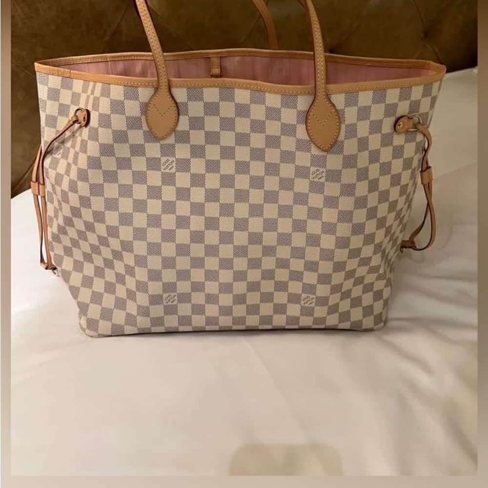 Louis Vuitton GM Neverfull in Damier Azur